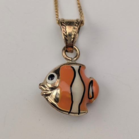 British Vintage 9ct Gold Enamel Fish Pendant with 9ct Gold Chain and Carissima Case